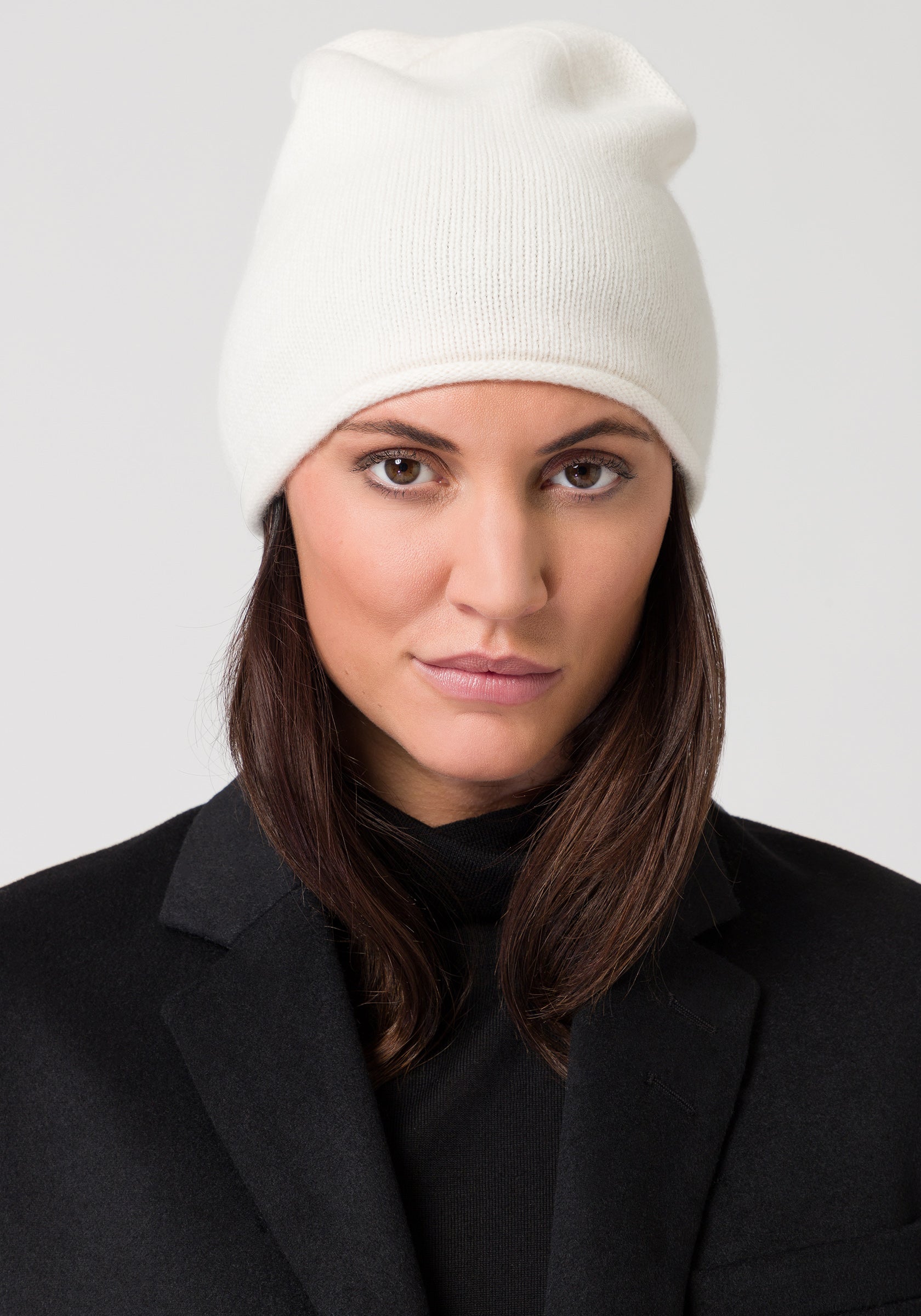 Style Republic Women's Rolled Edge Beanie - Premium Cashmere