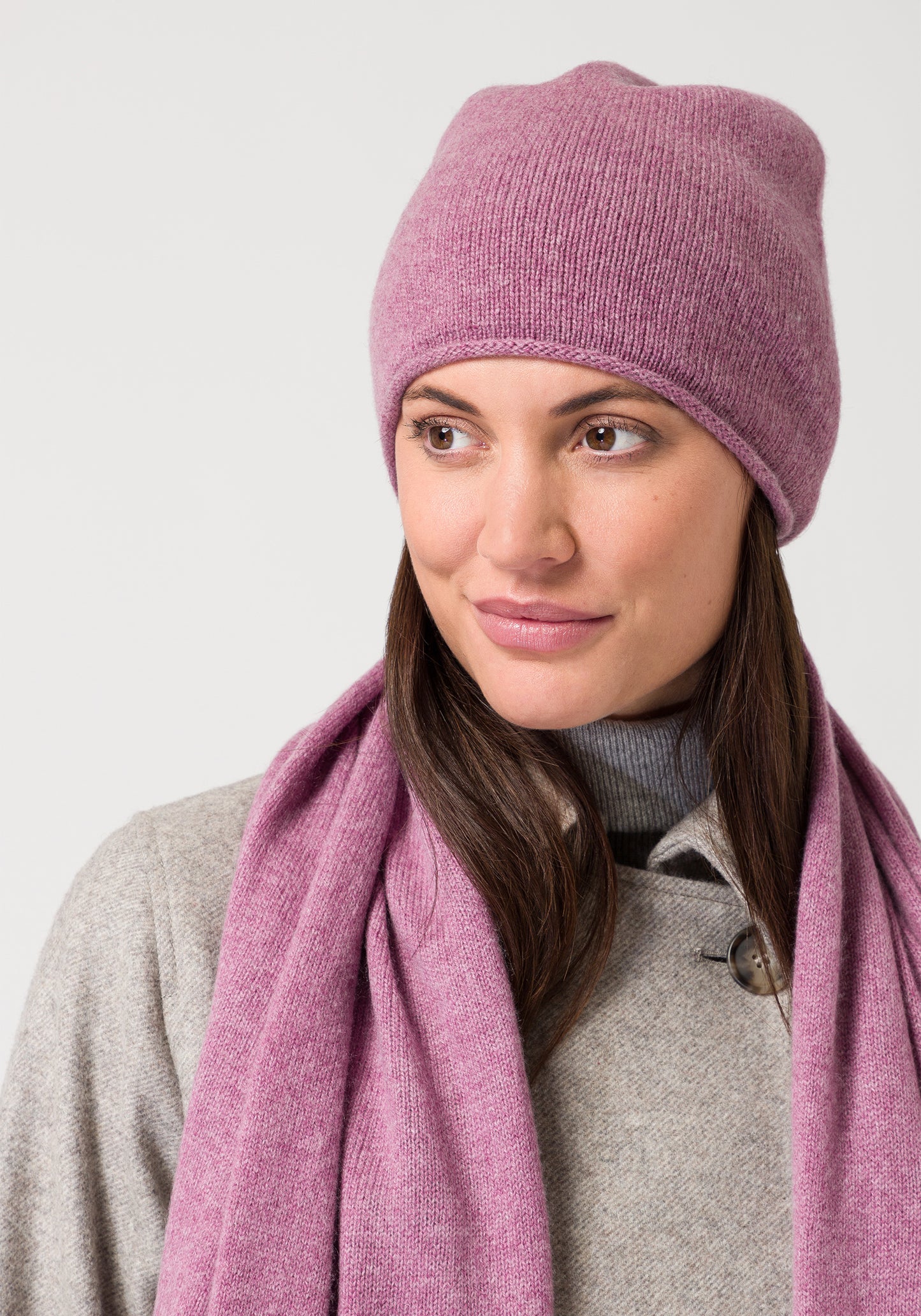 Style Republic Women's Rolled Edge Beanie - Premium Cashmere