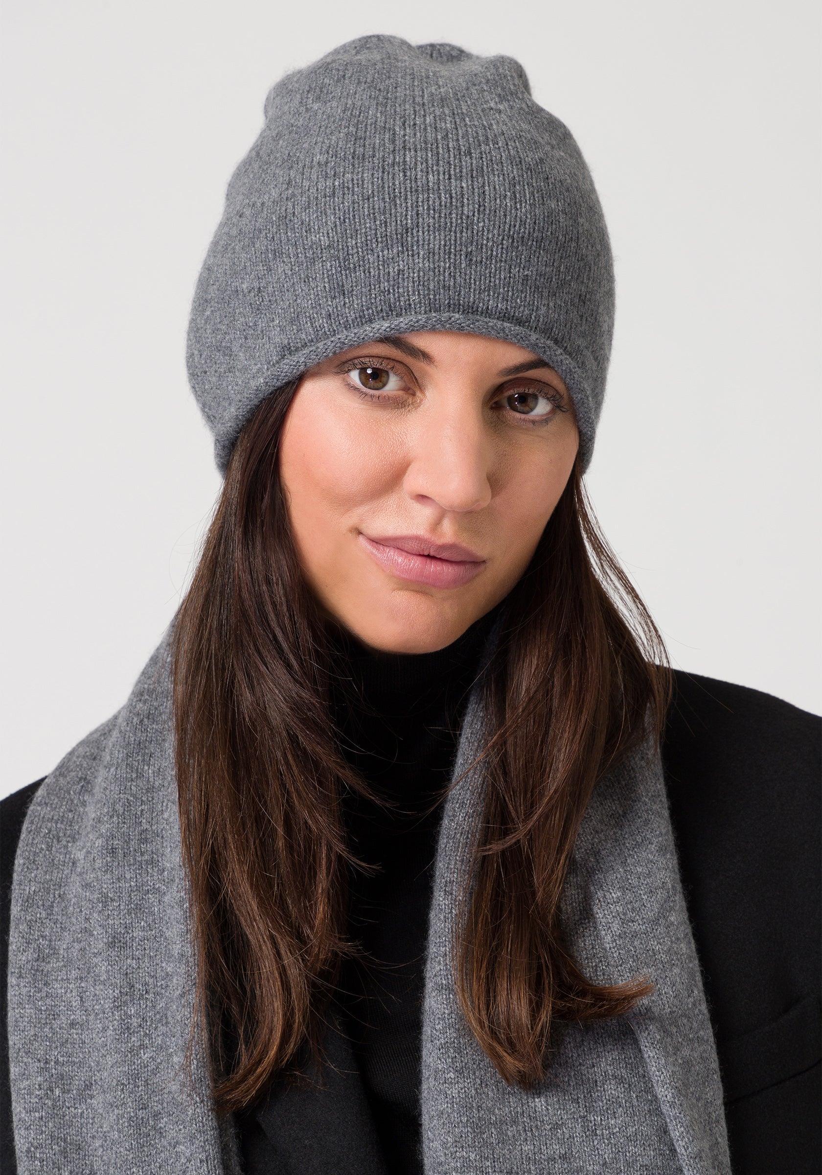 Style Republic Women's Rolled Edge Beanie - Premium Cashmere