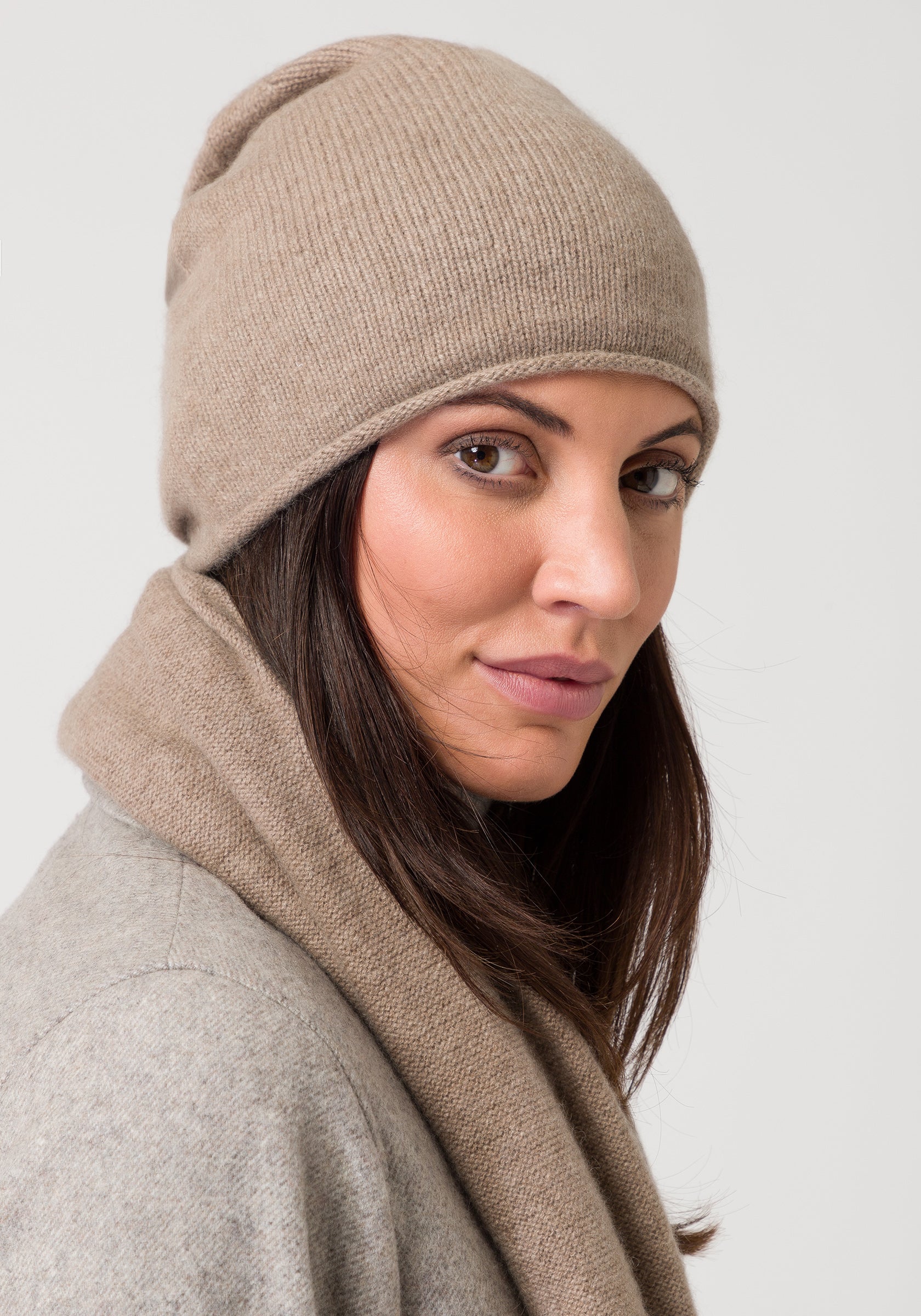 premium cashmere rolled edge women's beanie nougat