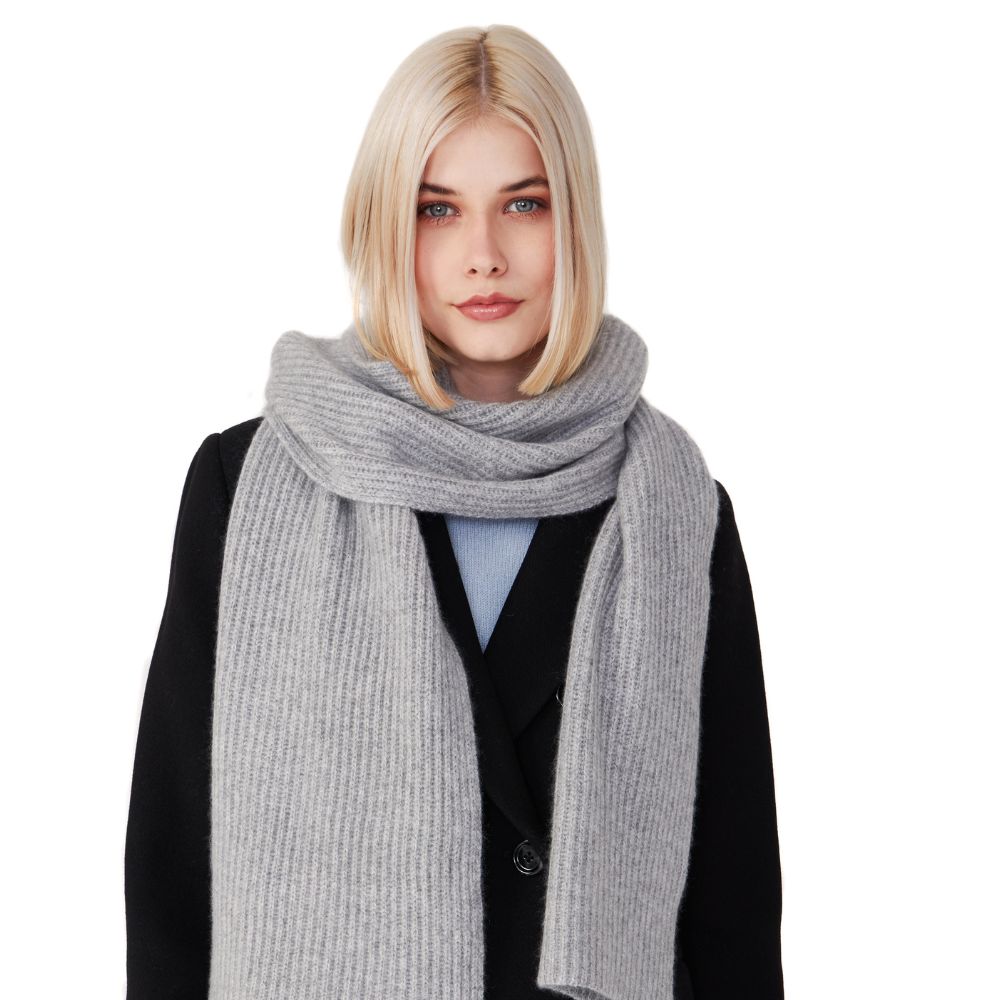 Style Republic Women’s Premium Cashmere Chunky Knit Scarf